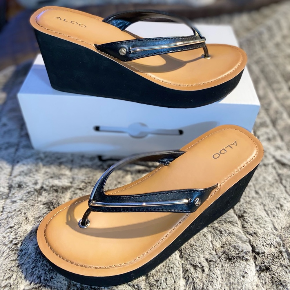 Aldo wedges